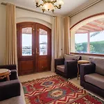 Serene 4Bdr Villa: Your Cozy Home Away From Home