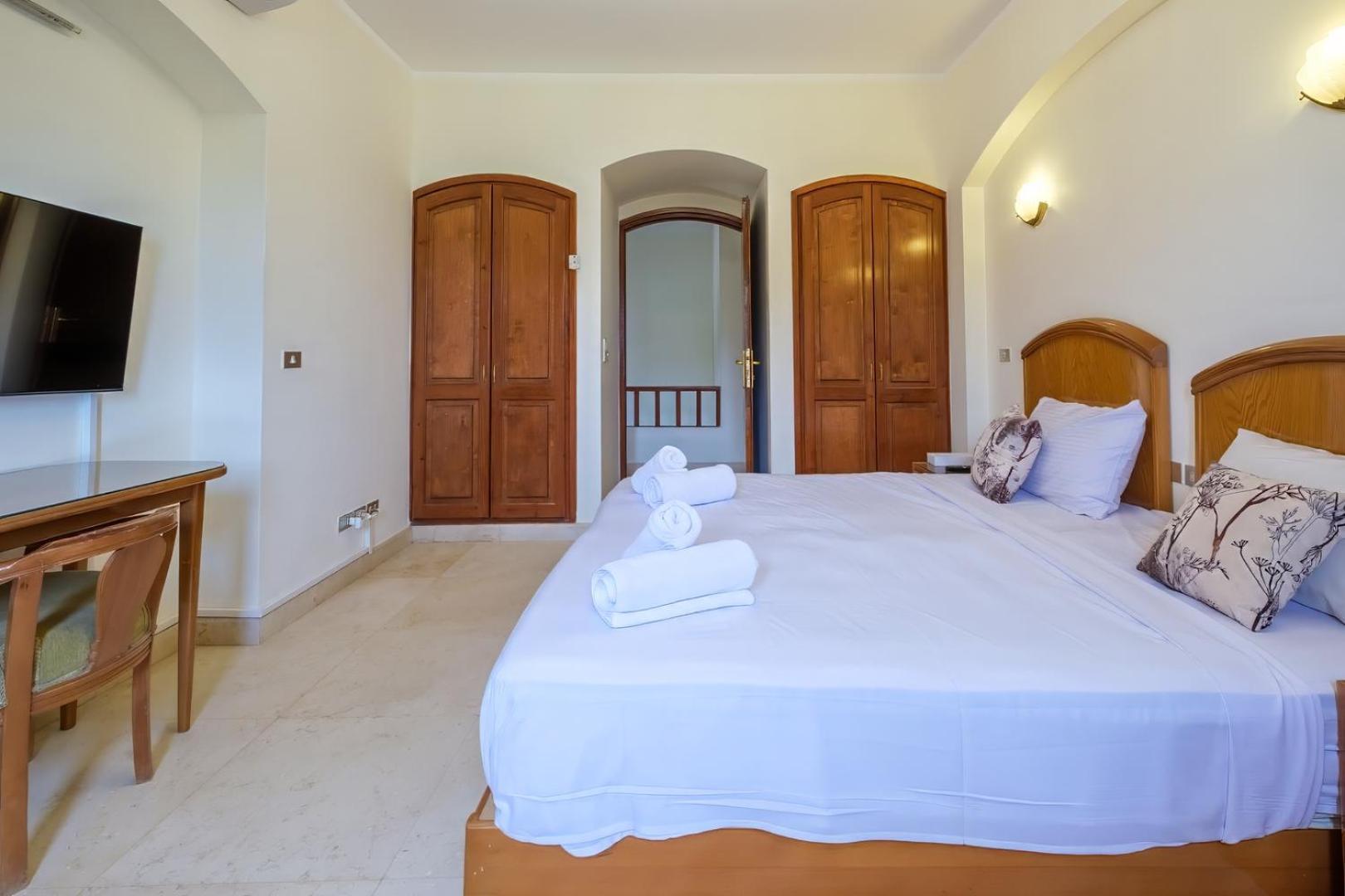 Vakantiehuis Serene 4bdr Villa: Your Cozy Away From *