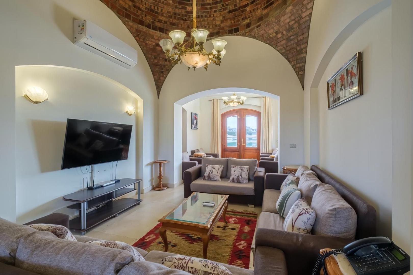 Serene 4bdr Villa: Your Cozy Away From Vakantiehuis Hurghada